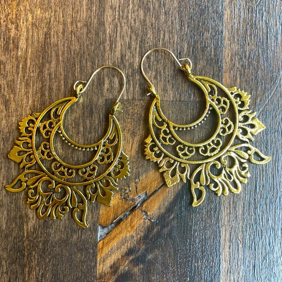 Gold Floral Hoop Earrings - Picture 3 of 5